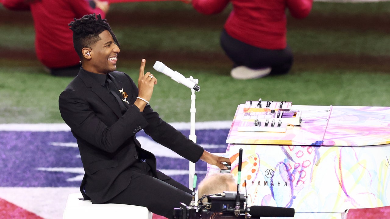 Watch Jon Batiste Perform the National Anthem at Super Bowl 2025